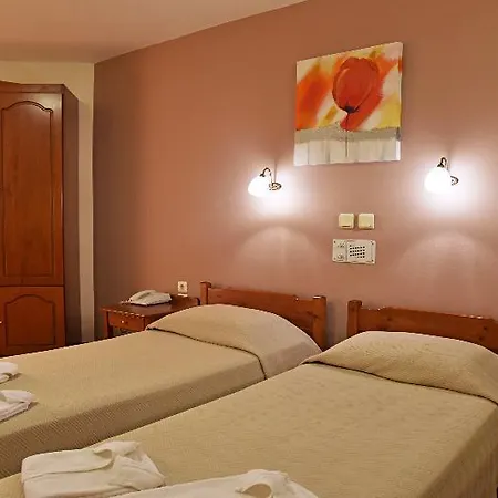 Hotel Iolkos 2*